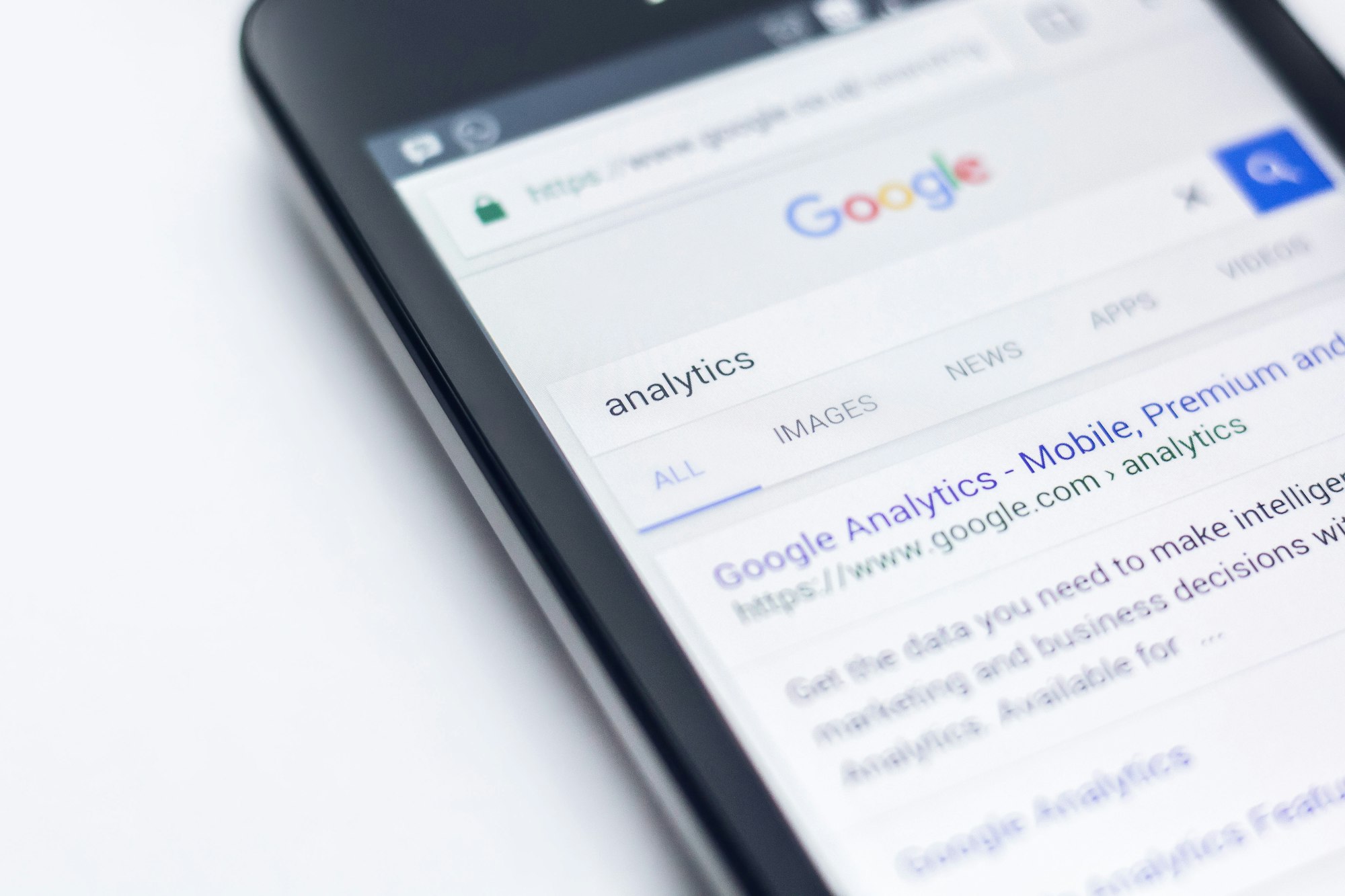 SEO vs Paid Ads Which Is Better for Long Term Growth