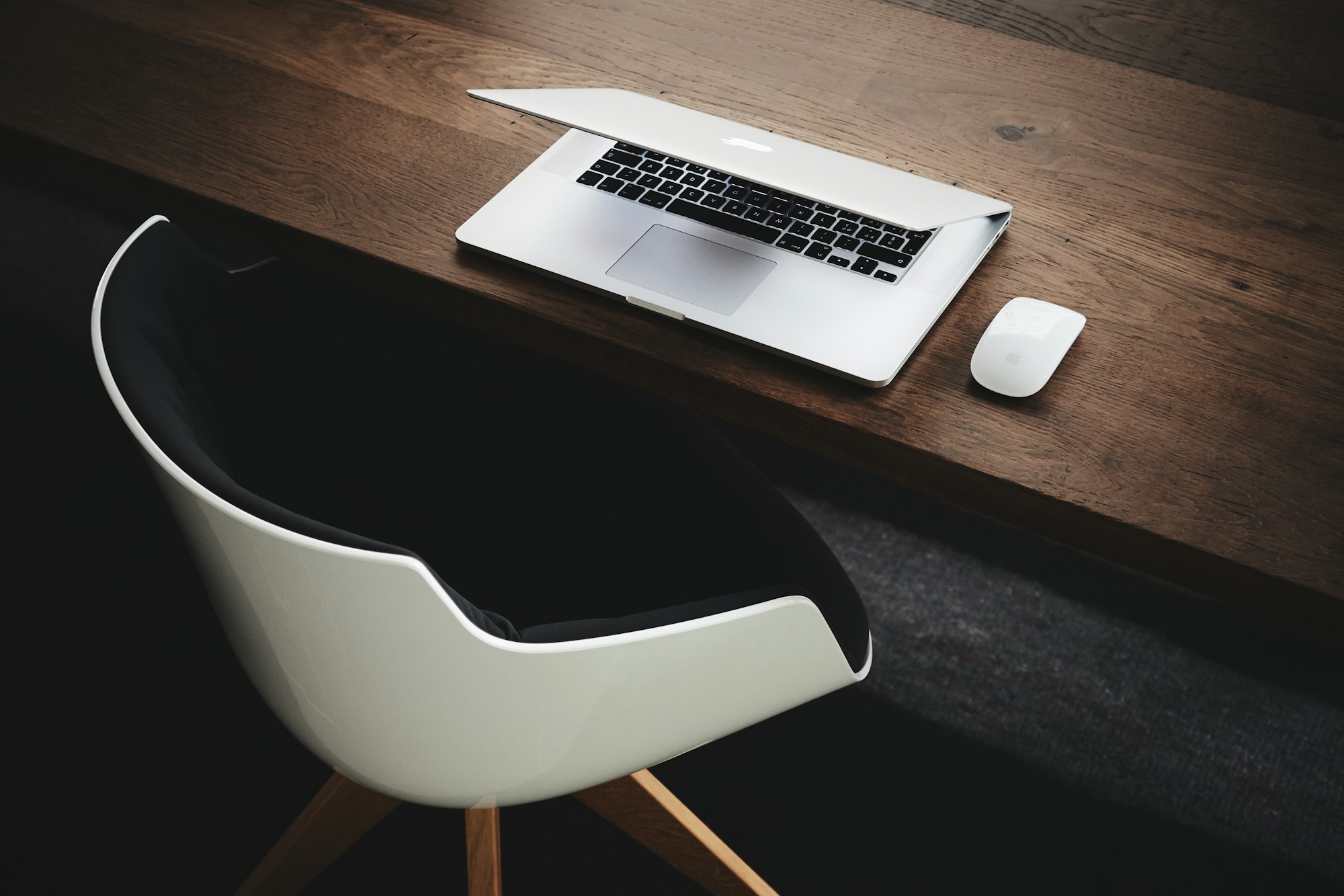 Who Are HubSpot’s Biggest Competitors — And How AI Is Changing the Game