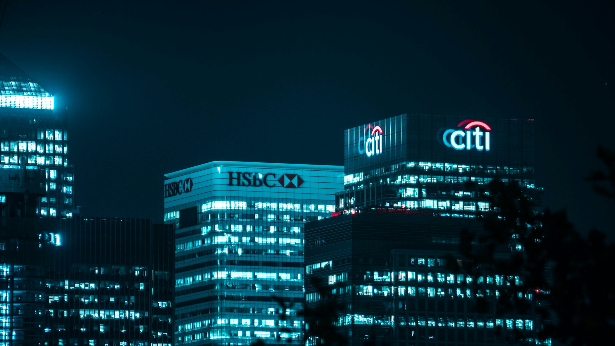Connecting MeridianLink with HubSpot: How Credit Unions Turn Marketing Into Funded Loan Growth