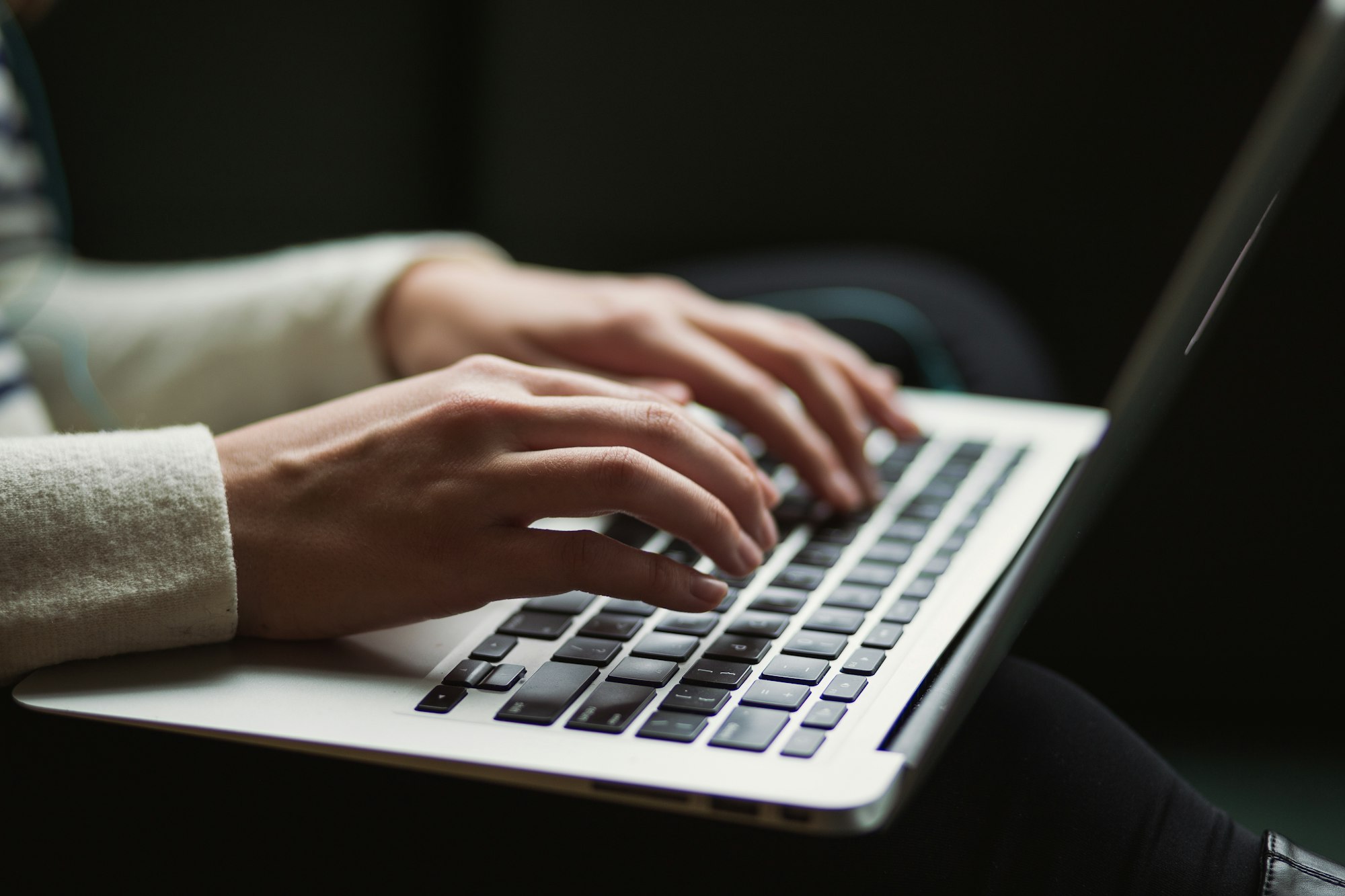 15 Real-World Examples of AI in Marketing Automation (2025)